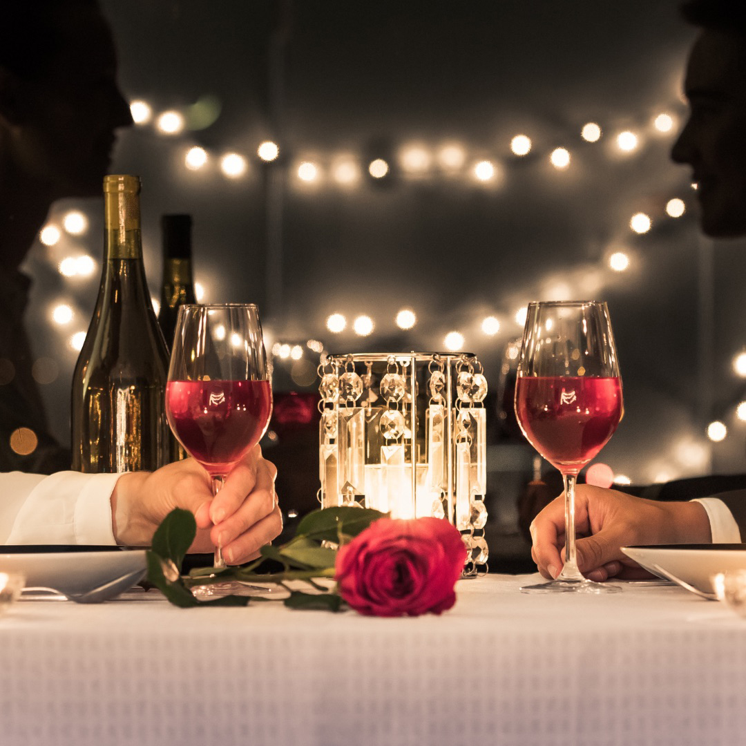 他店では出会い回数によって費用が異なる場合がありますが、ブライダルームは追加費用一切なし